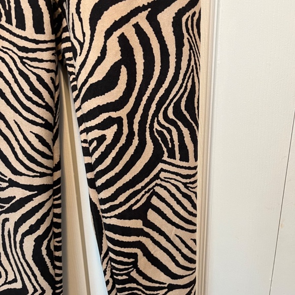 Runway size S animal print pants - Picture 3 of 12